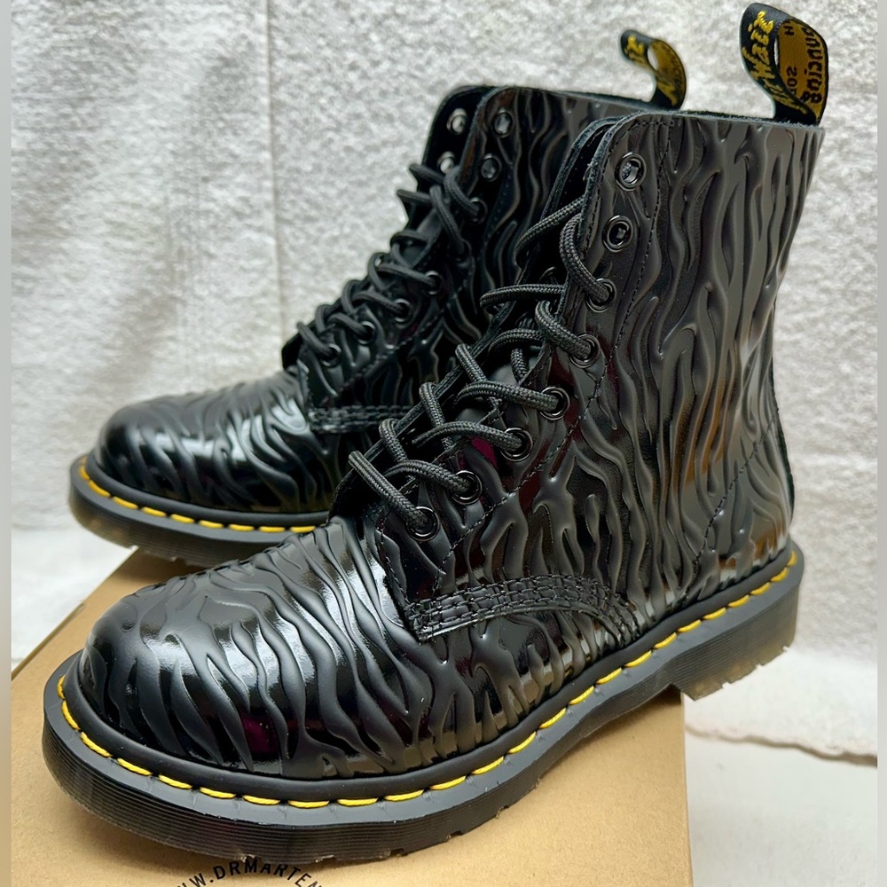 Dr Martens 1460 Pascal Zebra Gloss Boots-New In Box! - Picture 4 of 10